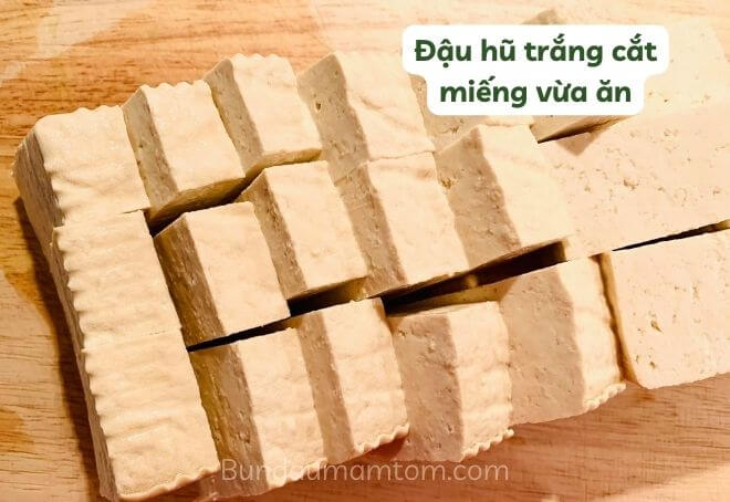 Nguyên liệu chính của món ăn 