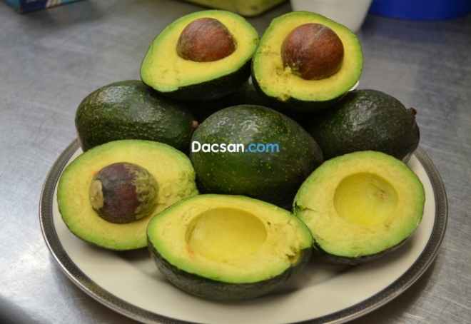 Nhà mà đang có sẵn bơ chín thì phải làm ngay món chè bơ các chị em ạ!